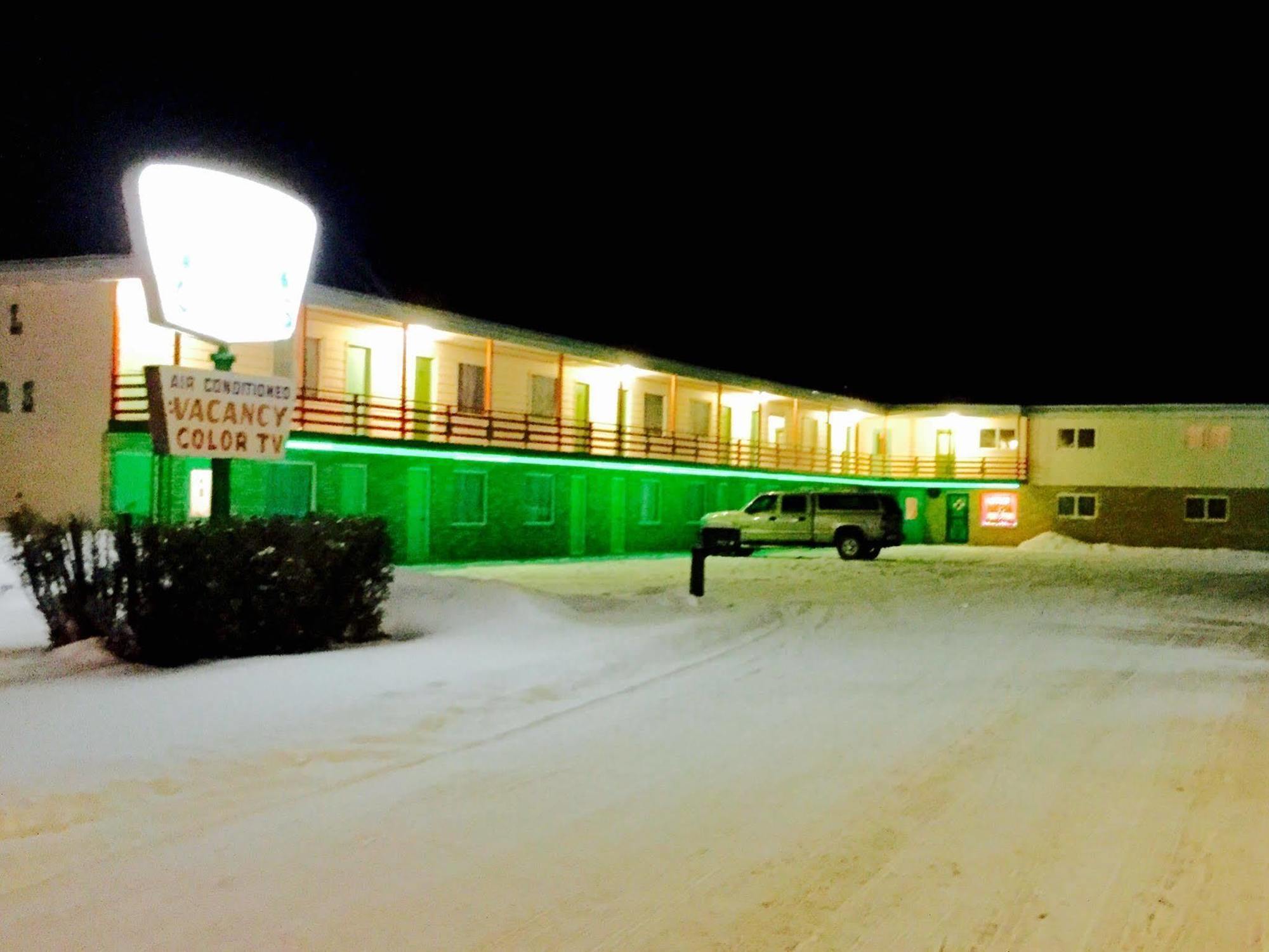 Cedars Motel Ironwood Exterior photo